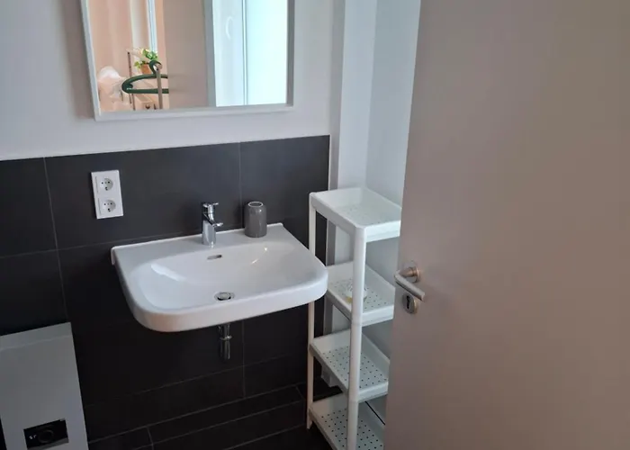 Διαμέρισμα Cityoase Am Koenigsweg, 4, Wifi, Stellplatz, Netflix Μαγδεβούργο